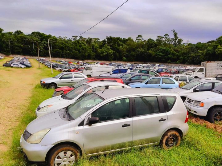 BMW e caminhonetes entre veículos que serão leiloados pelo Detran dia 15 de abril