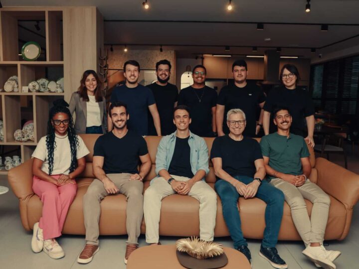 Debate sobre governança da IA avança, mas empresas ainda erram na adoção da tecnologia, aponta especialista