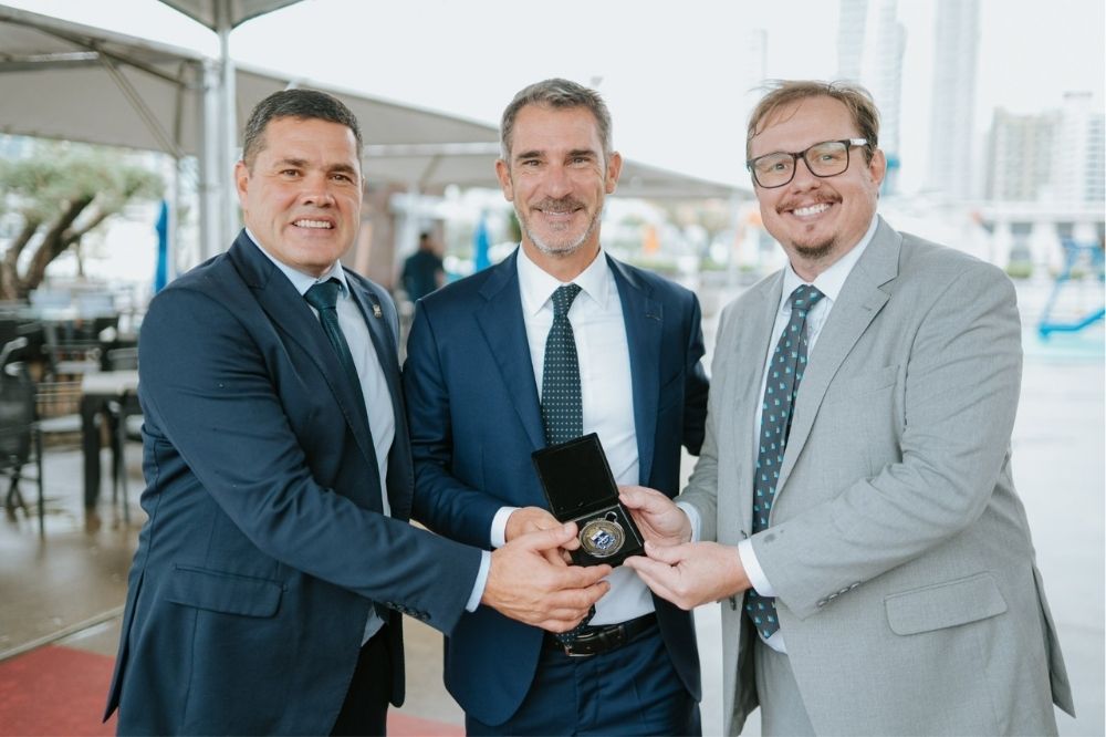 CEO da Azimut participa de visita de embaixadores a Itajaí