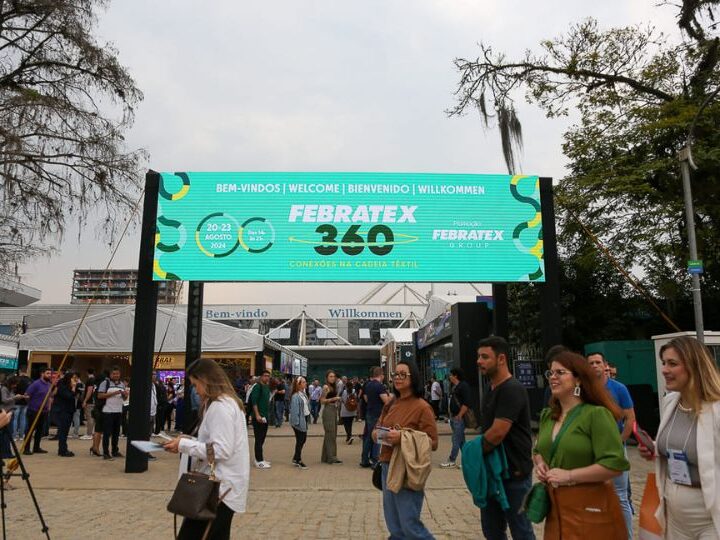 Imagens relacionada Tecnologia que captura CO₂ veste equipe da Febratex 2026 em Blumenau