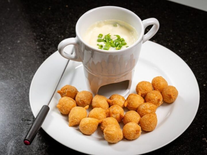 Fondue de Coxinha vira opção de happy hour para curtir o inverno em Curitiba
