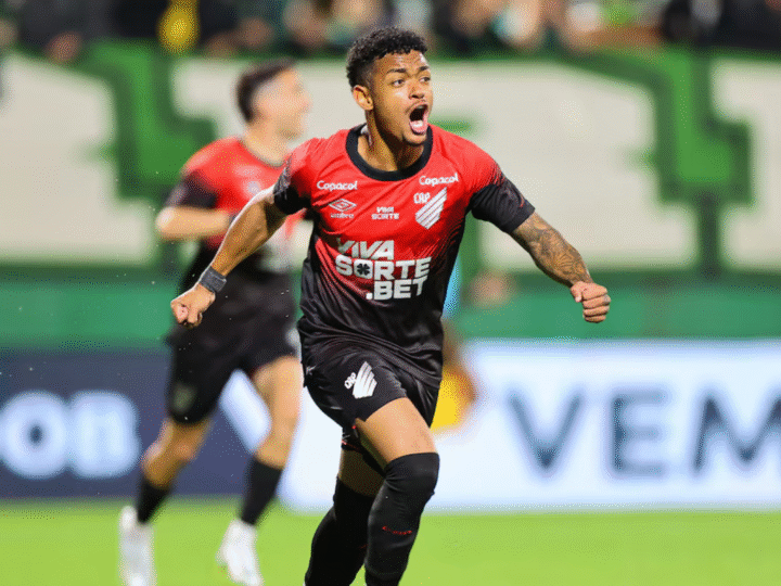 MP pediu absolvição, mas jogador do Athletico foi condenado: entenda por que isso é possível
