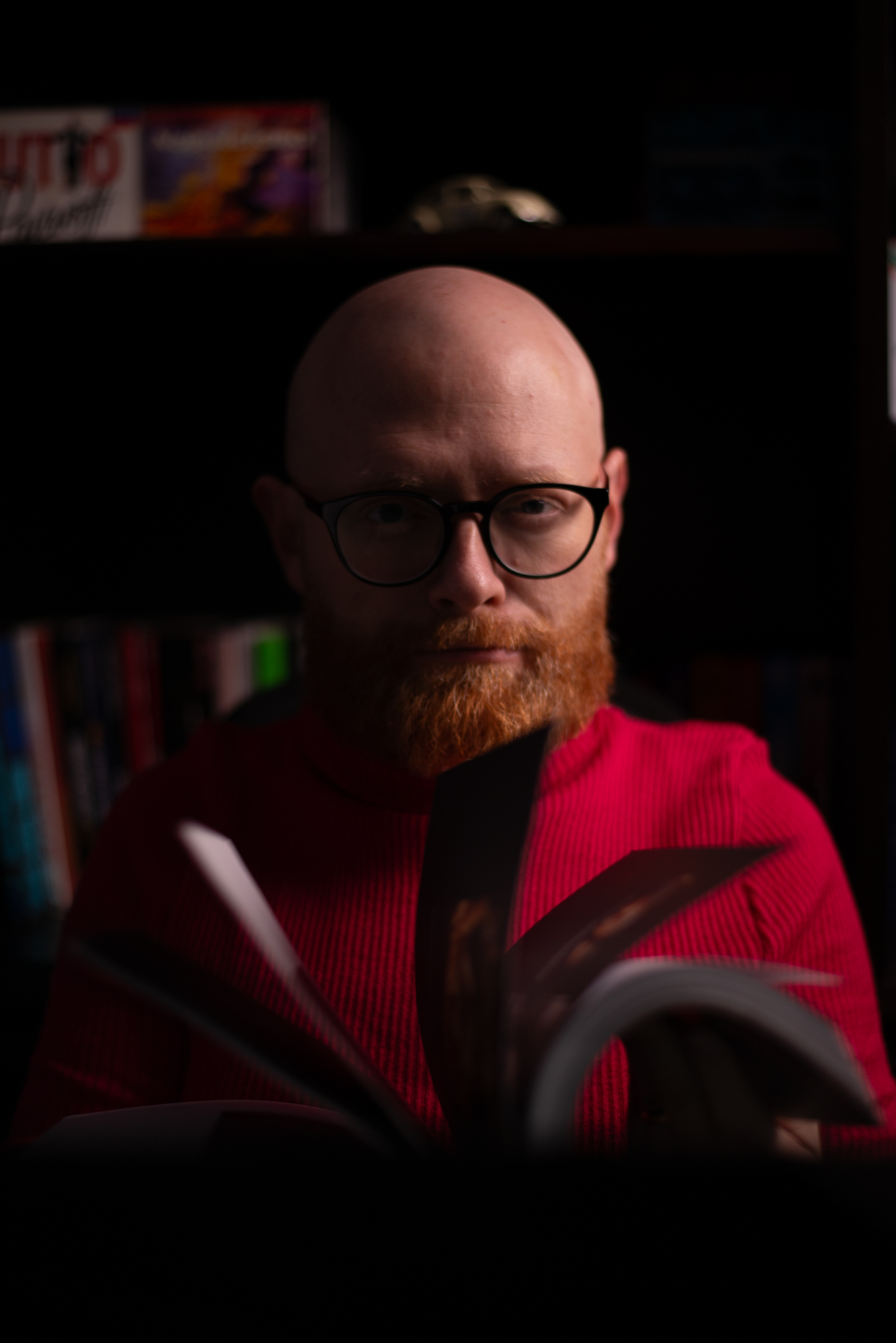 Pedro Ernesto Macedo anuncia lançamento do livro A Frequência da Comunicação