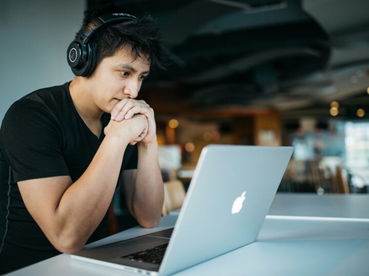 Seu inglês não é ruim: seu ouvido é que ainda não foi treinado