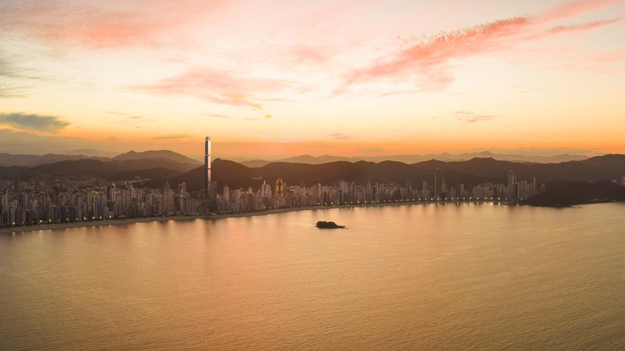 Consultoria do maior prédio do mundo estuda túnel de vento para torre de 400 metros em SC